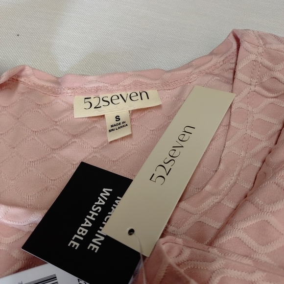 52seven Women's Cap Sleeve Babydoll Rose Dress Size S NWT - Picture 8 of 10